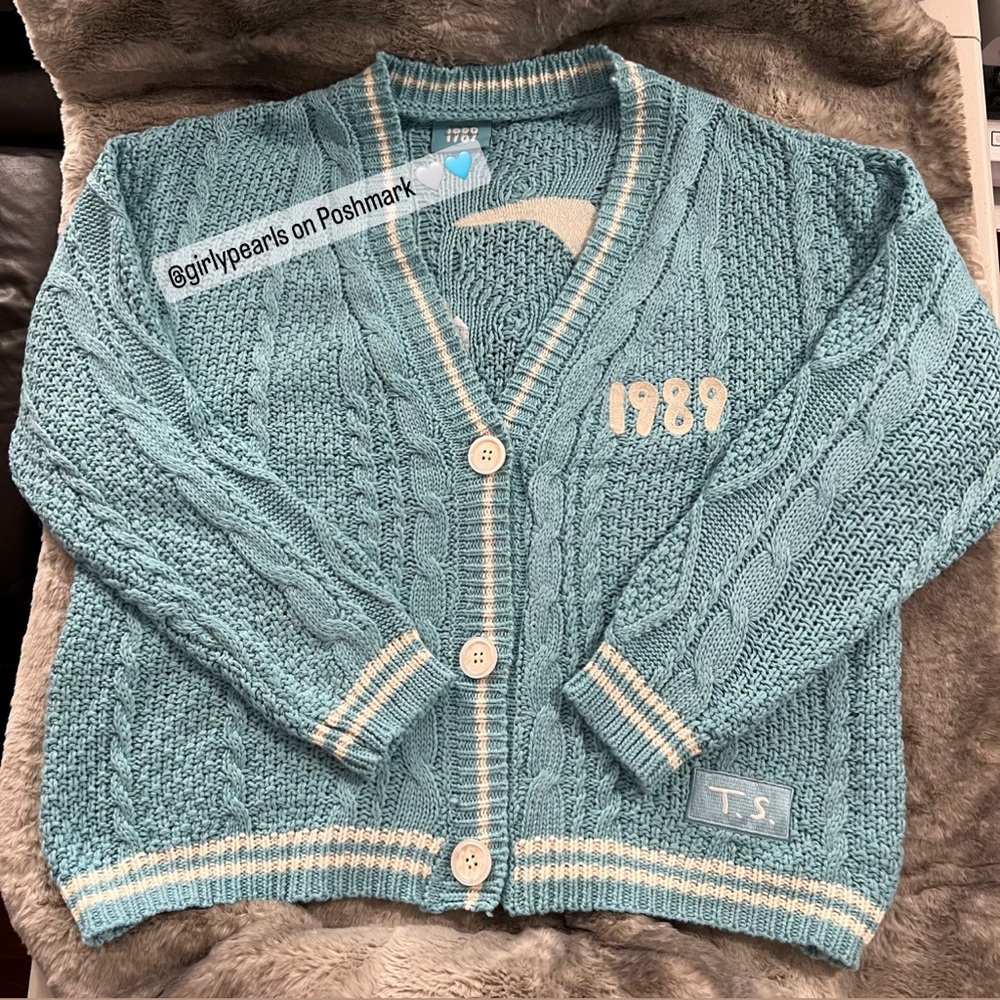 1989 Cardigan (Taylor’s Version) Offical Taylor Swift Merch / Cardigan NEW - Picture 4 of 17